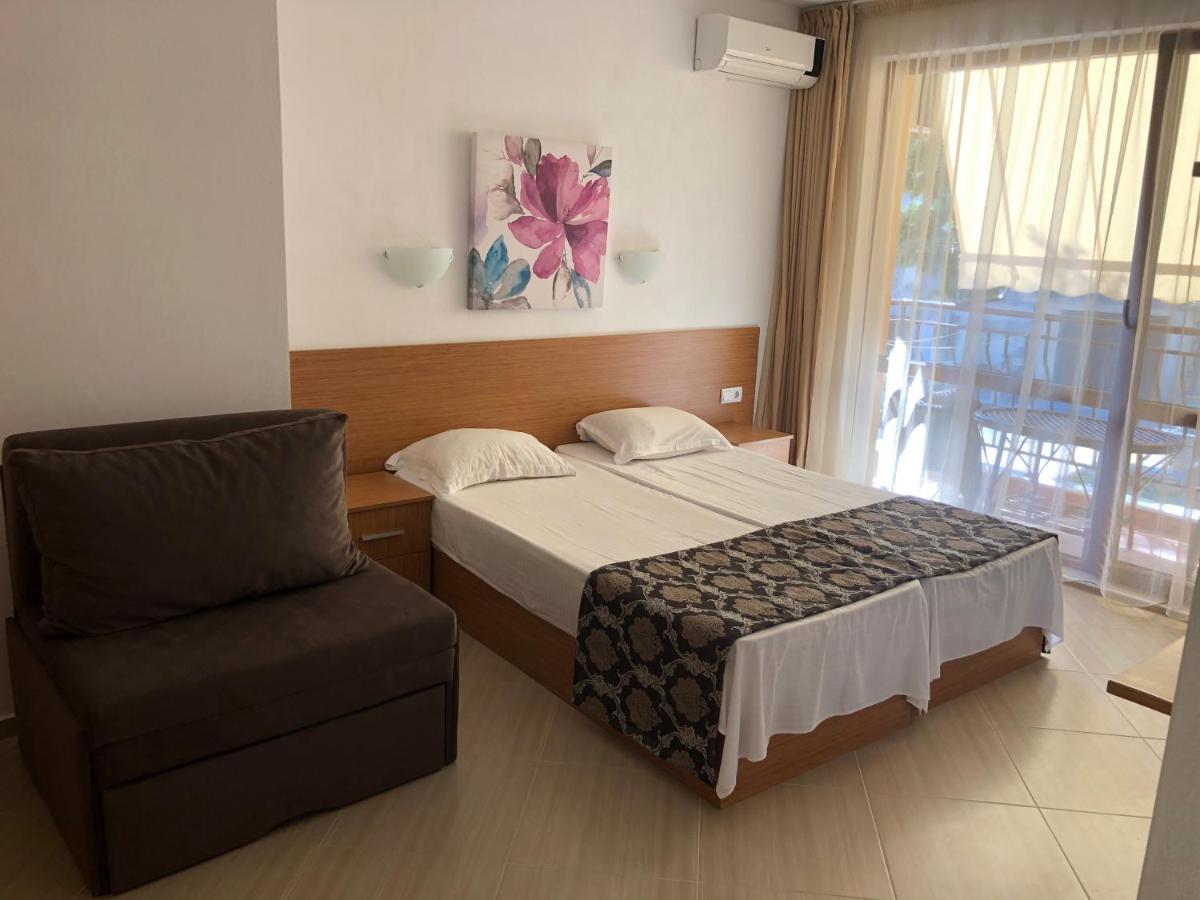 Time Out Hotel Sozopol Exterior foto