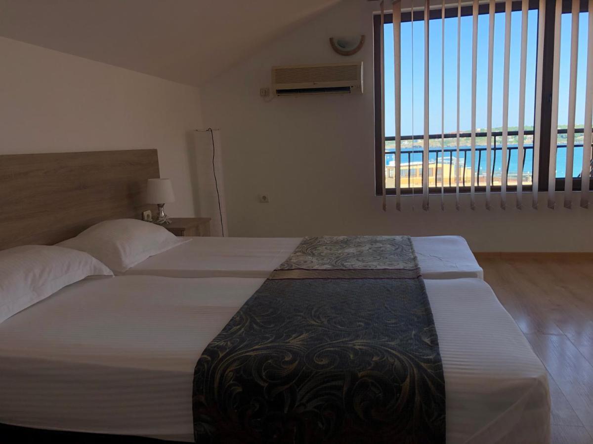 Time Out Hotel Sozopol Exterior foto