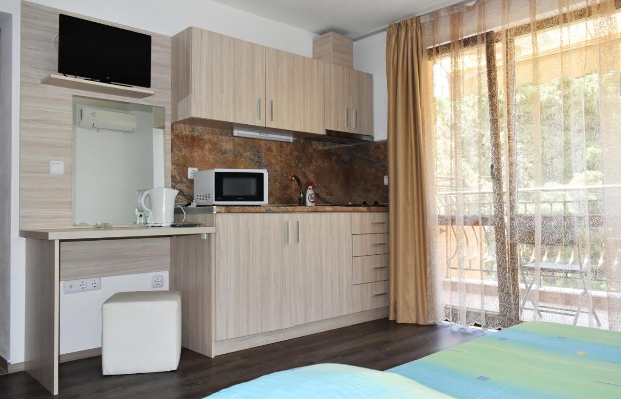 Time Out Hotel Sozopol Exterior foto