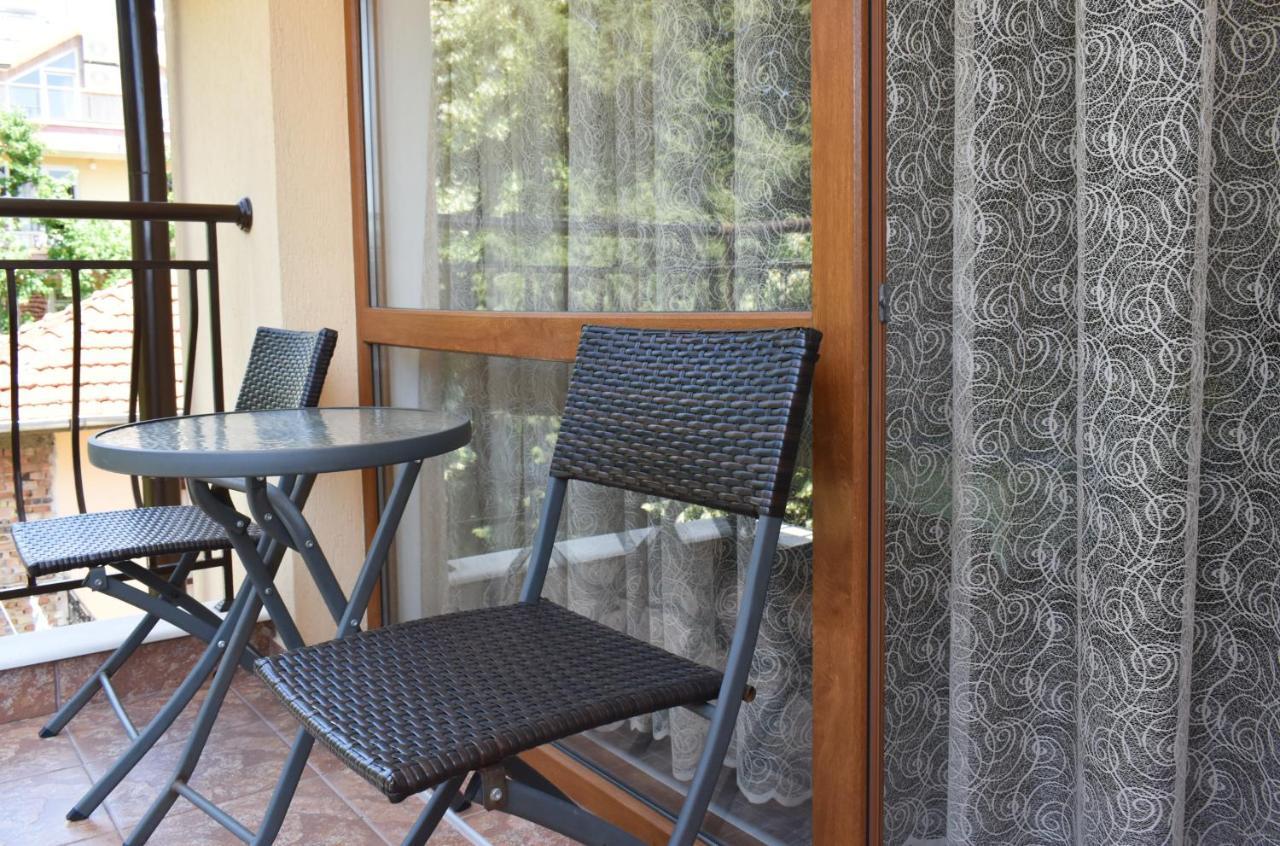 Time Out Hotel Sozopol Exterior foto