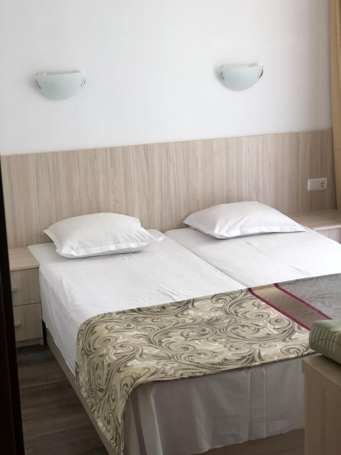 Time Out Hotel Sozopol Exterior foto