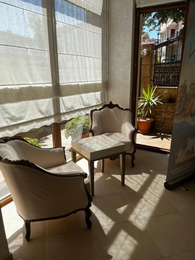 Time Out Hotel Sozopol Exterior foto